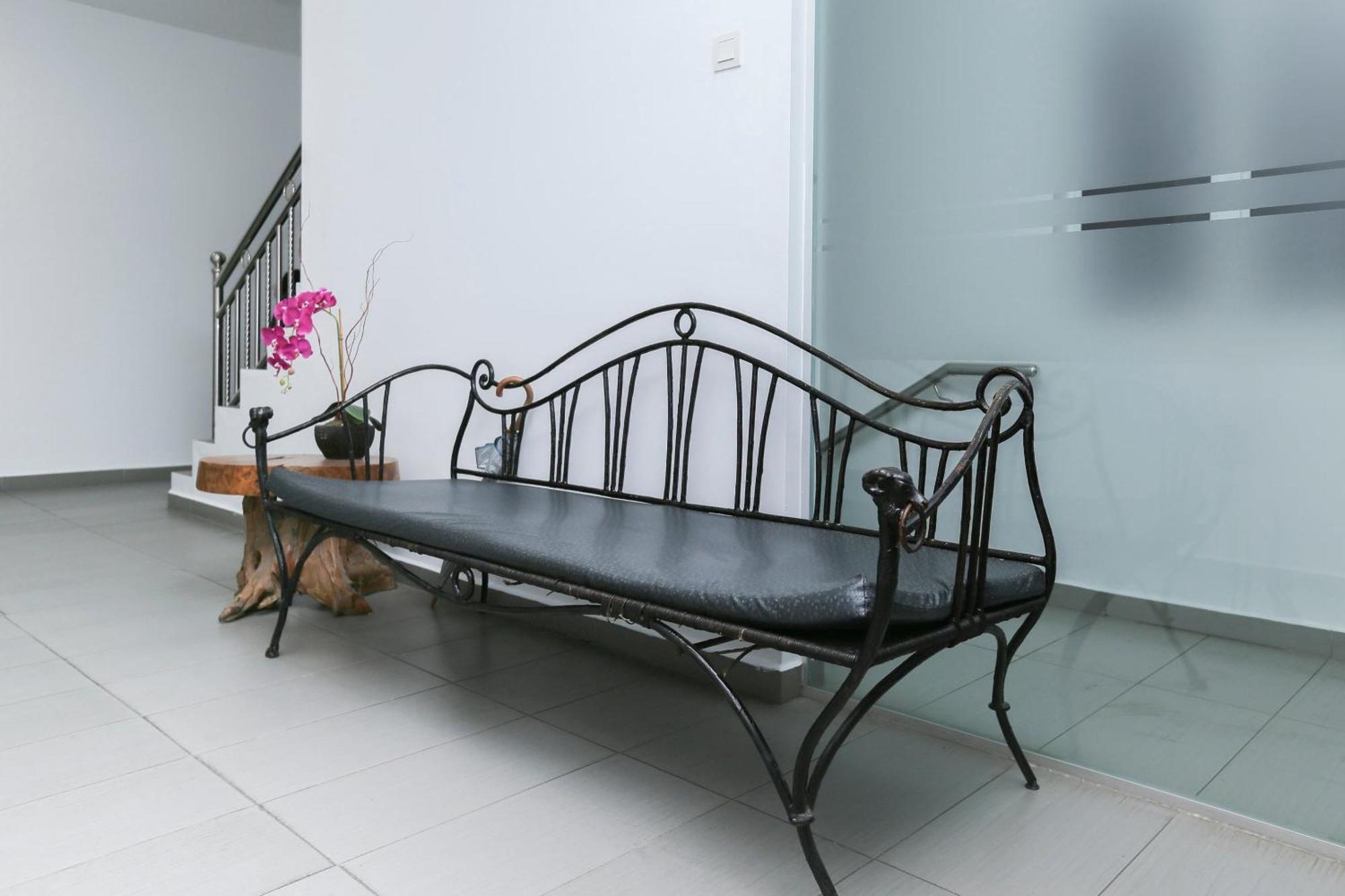 Oyo 89915 East Mount Hotel Kukup Buitenkant foto